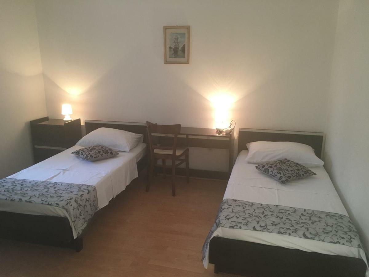 Apartmani Josipa Šibenik Buitenkant foto